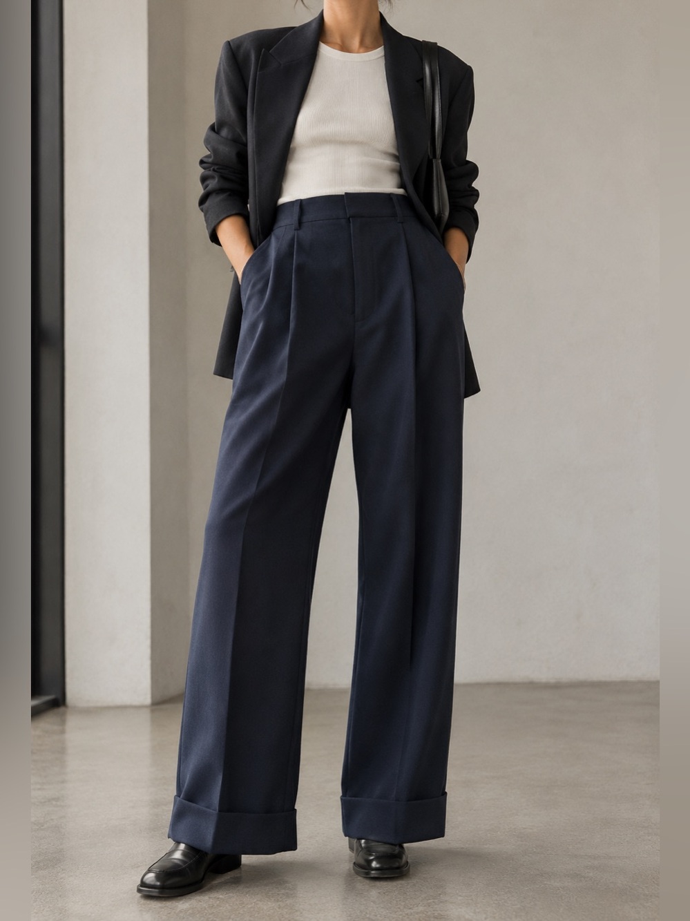 Zara Women’s High Rise Straight Wide Leg Pleated Trouser Pants Navy Blue M